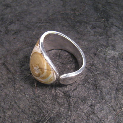 R1126 | Ring