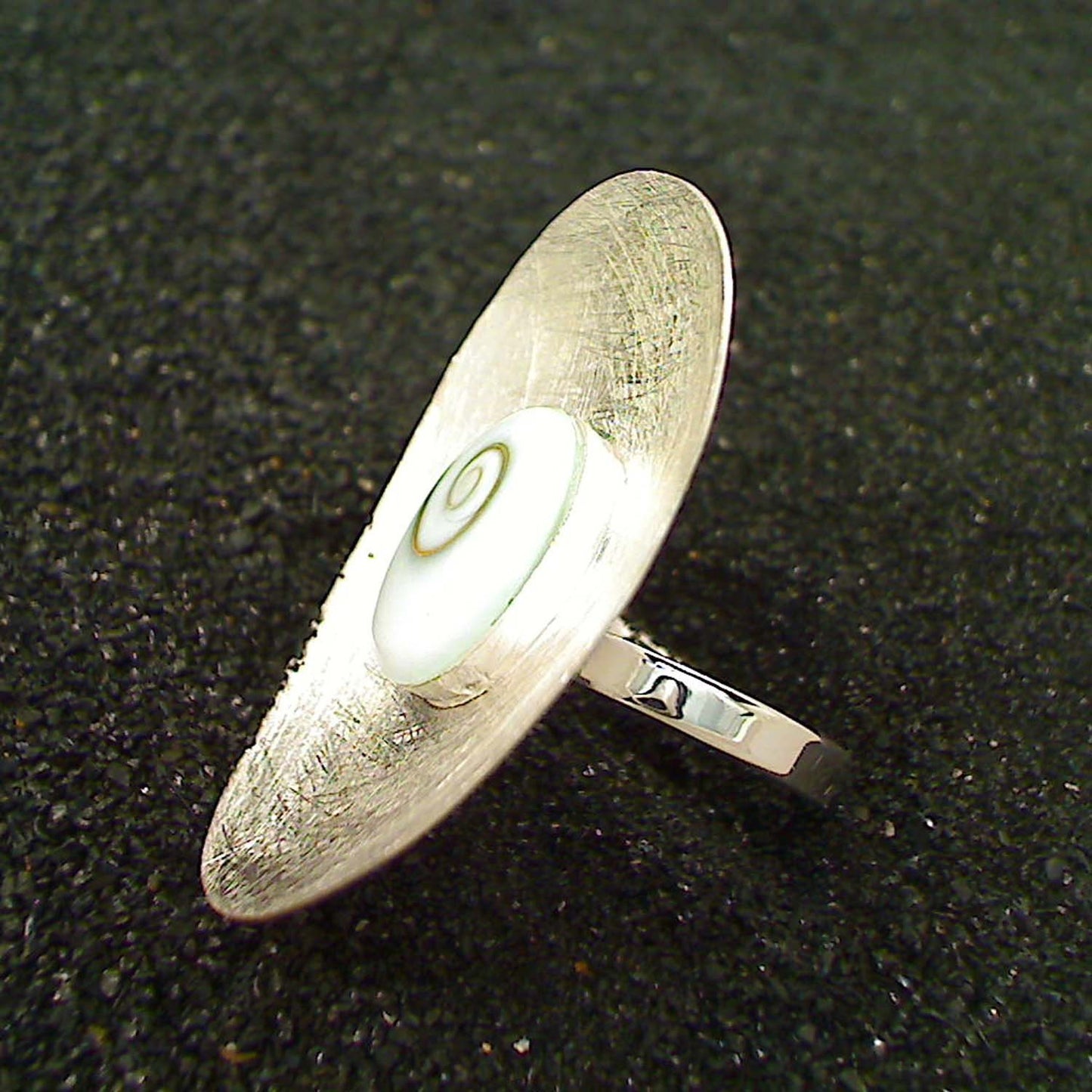 R1189 | Ring