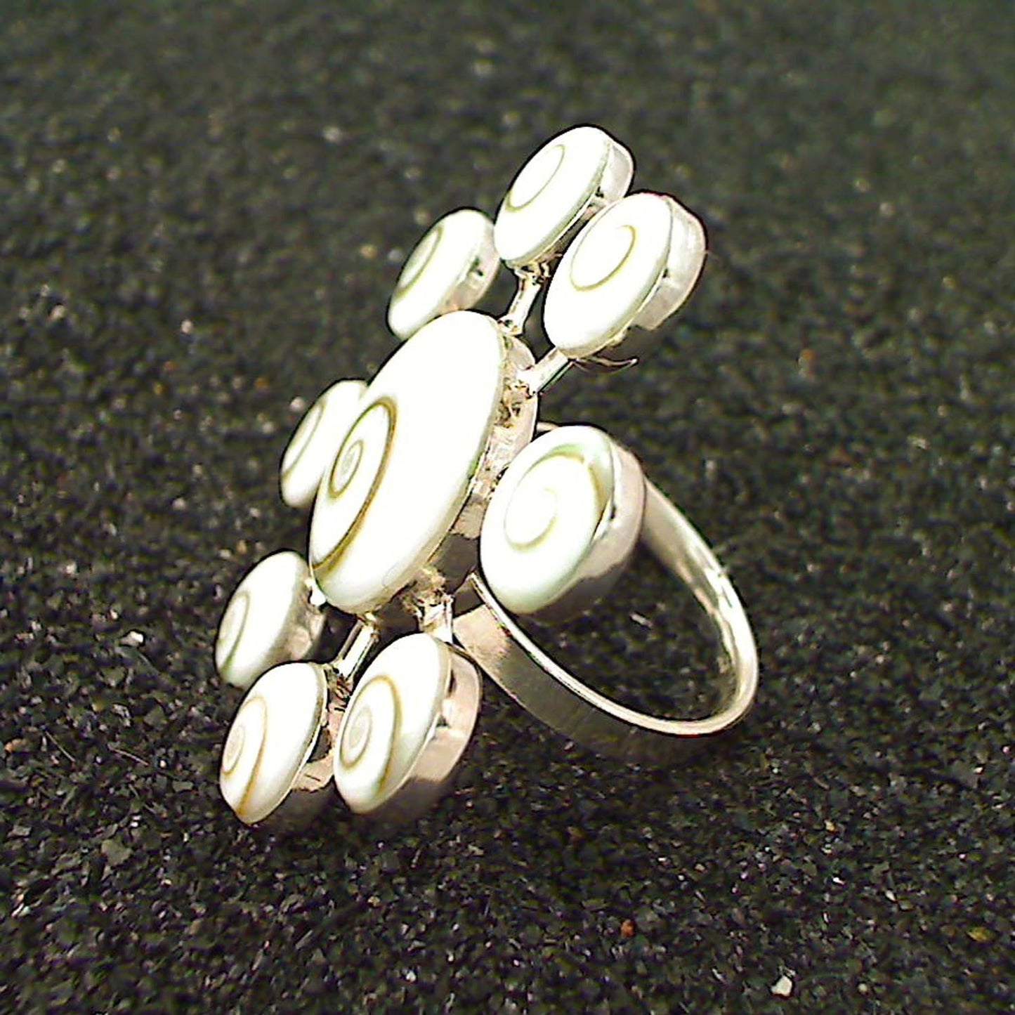 R1194 | Ring