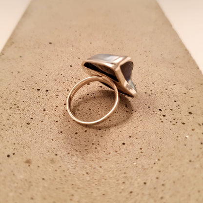 R1208 | Ring