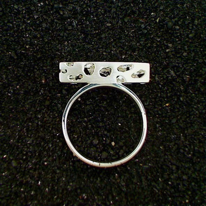 R1209 | Ring
