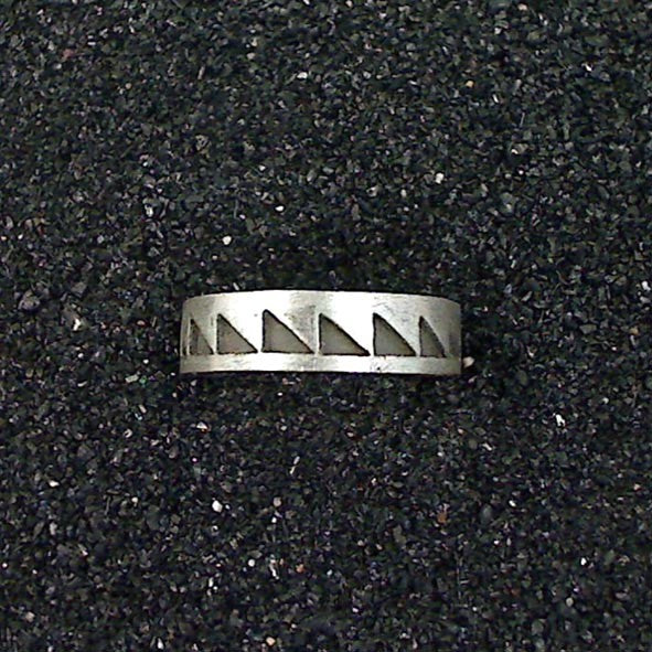 R1265 | Ring