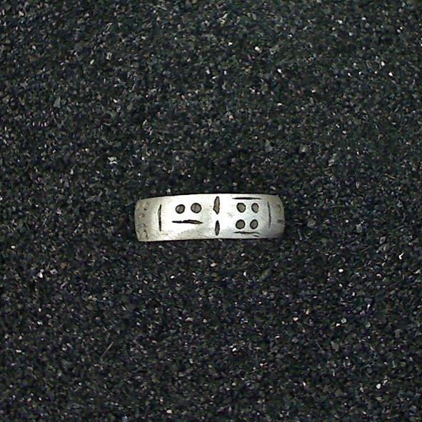 R1267 | Ring