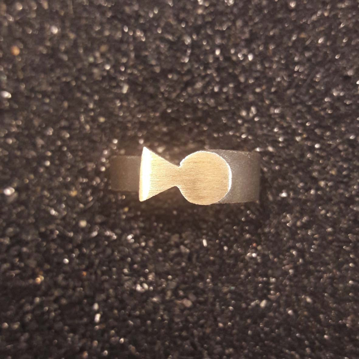 R1294 | Ring
