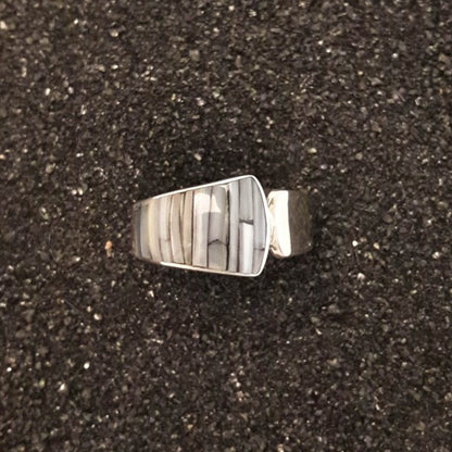 R1301 | Ring