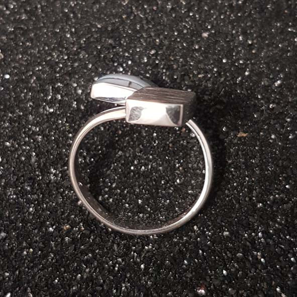 R1304 | Ring