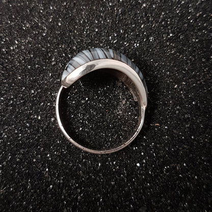 R1305 | Ring