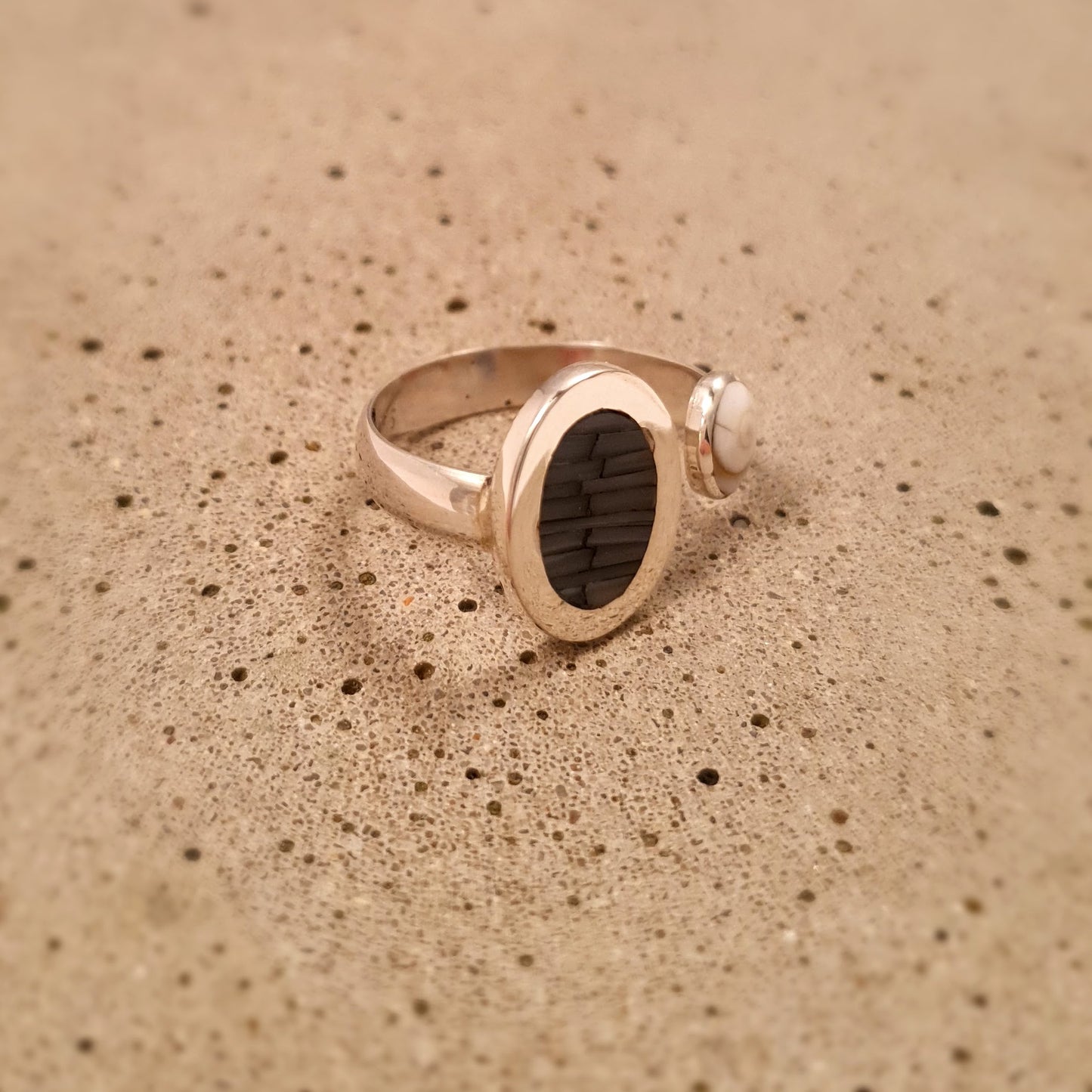R1306 | Ring