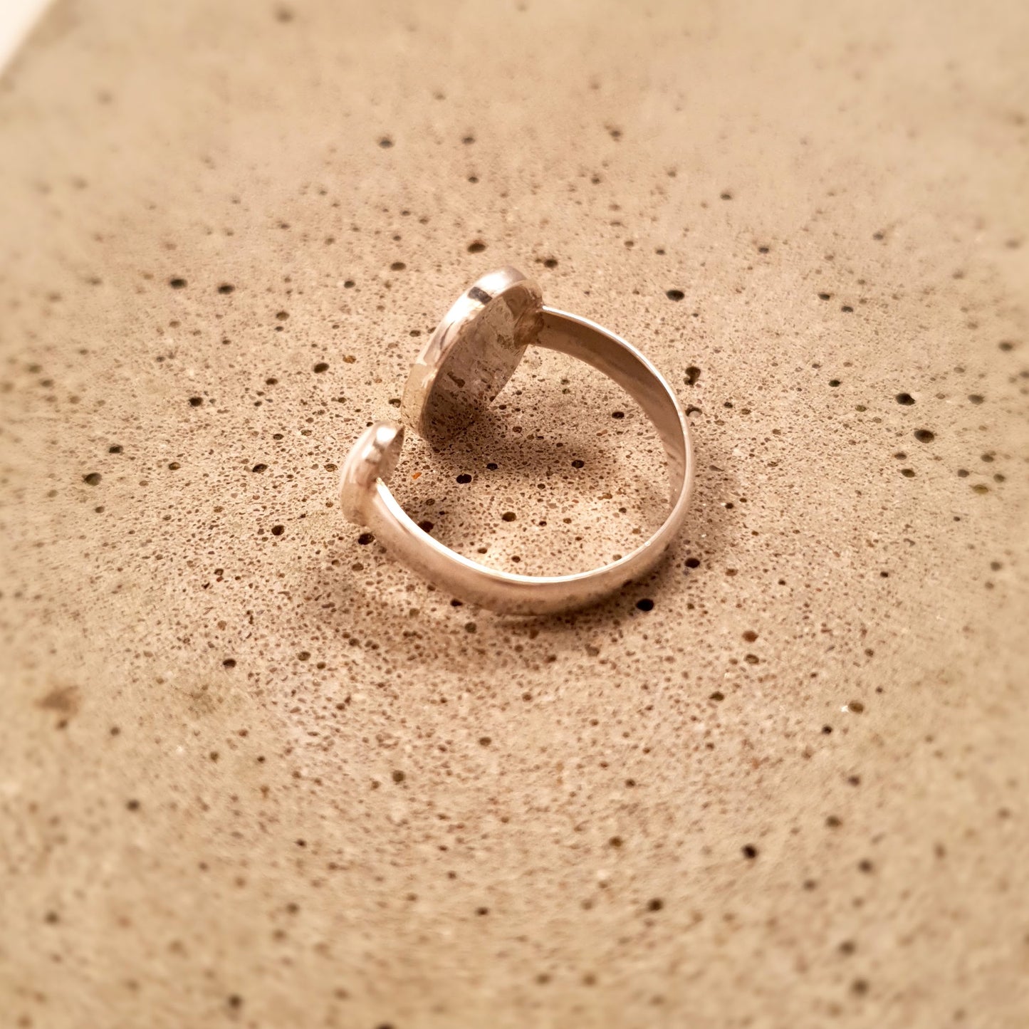 R1306 | Ring