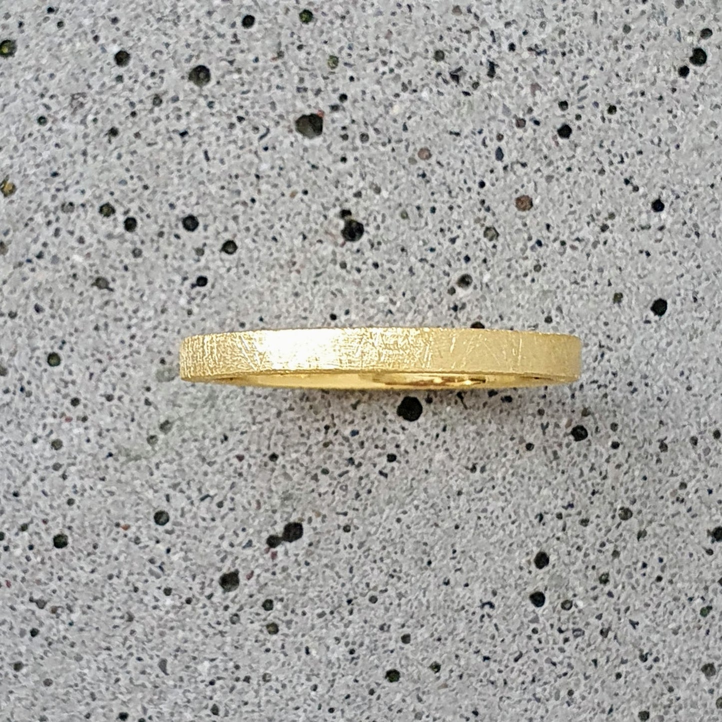 R1335 | Ring