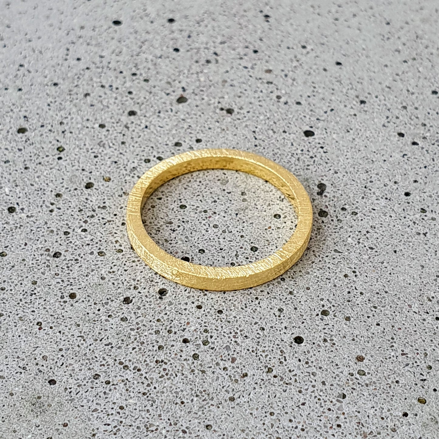 R1335 | Ring