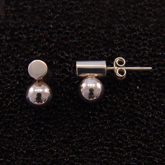 S0937 | ear studs