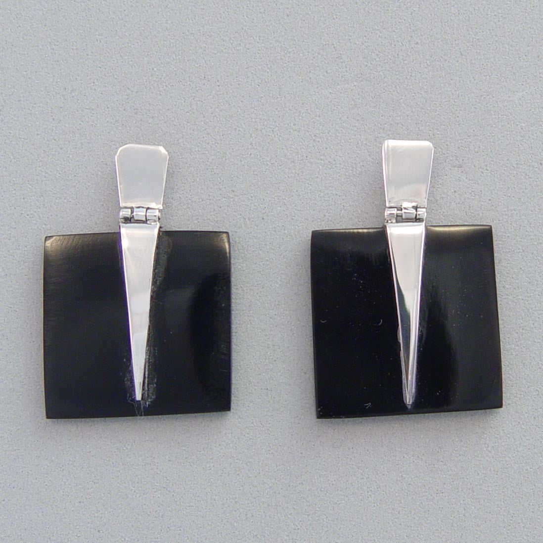 S1219 | ear studs