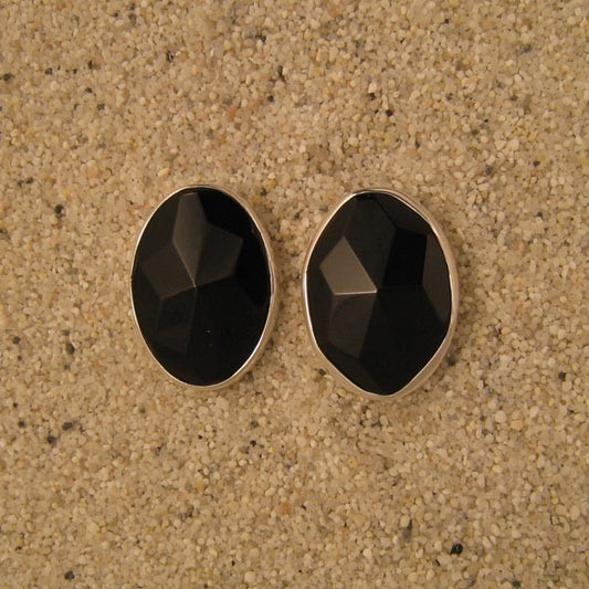 S1378 | ear studs