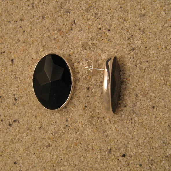 S1378 | ear studs