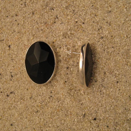 S1378 | ear studs