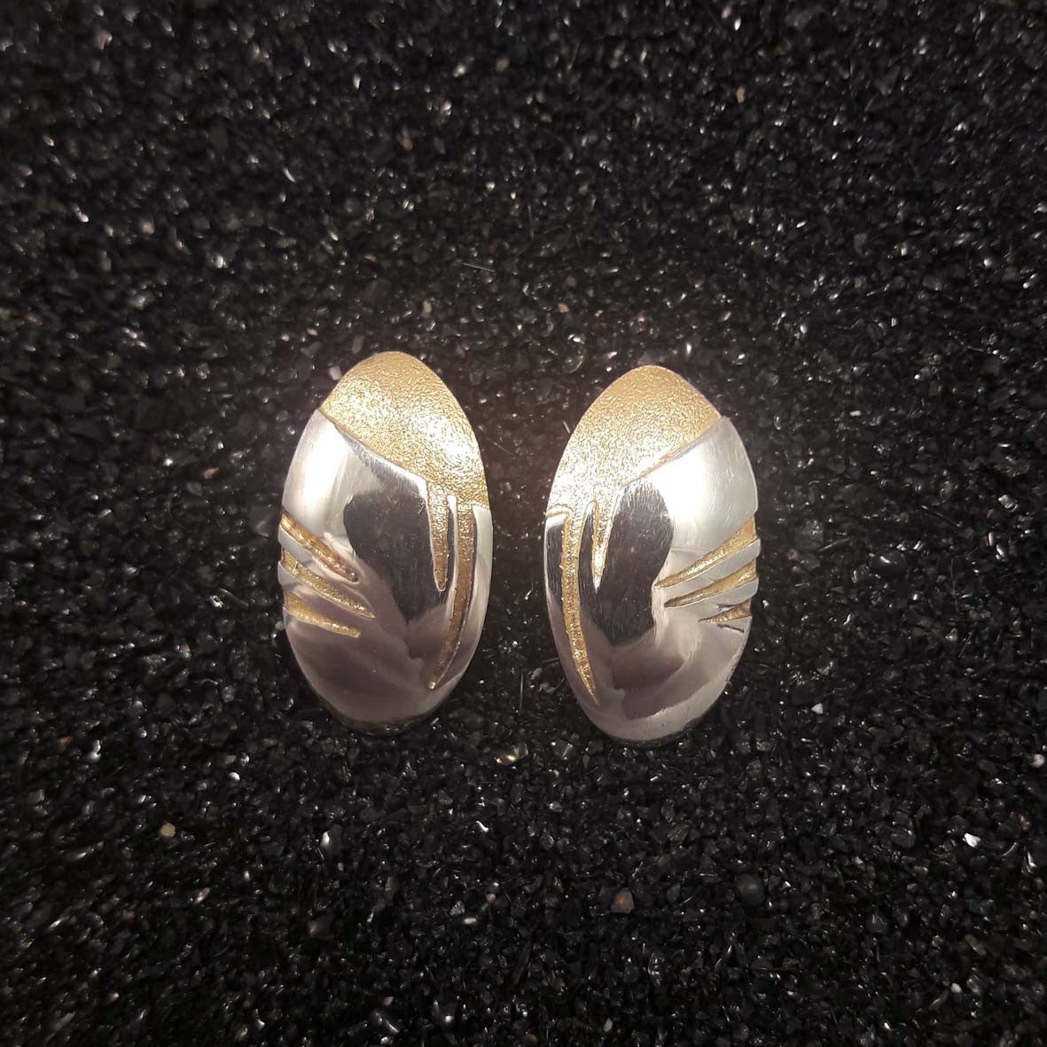 S1497 | ear studs