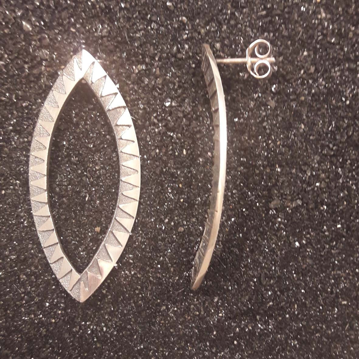 S1515 | ear studs