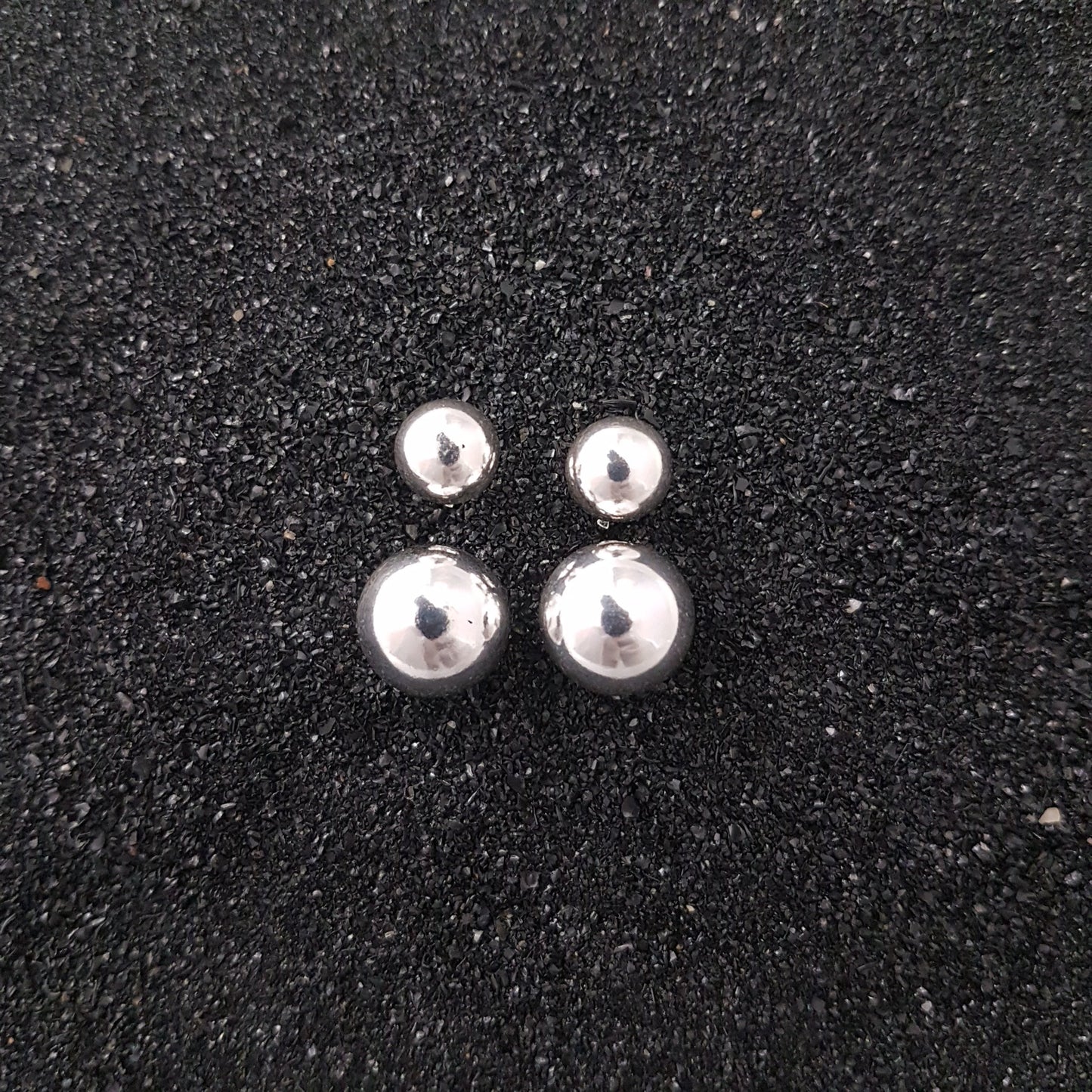 S1540 | ear studs