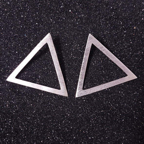 S1548 | ear studs