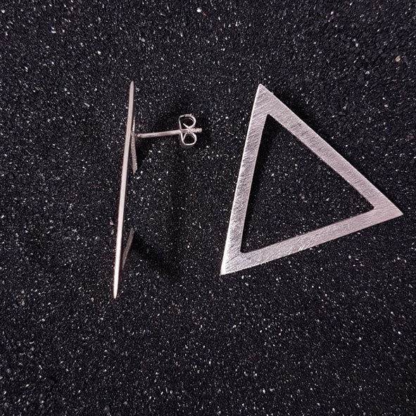 S1548 | ear studs