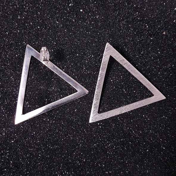 S1548 | ear studs