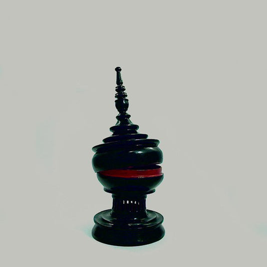 Y0448 | Opferdose aus Lack